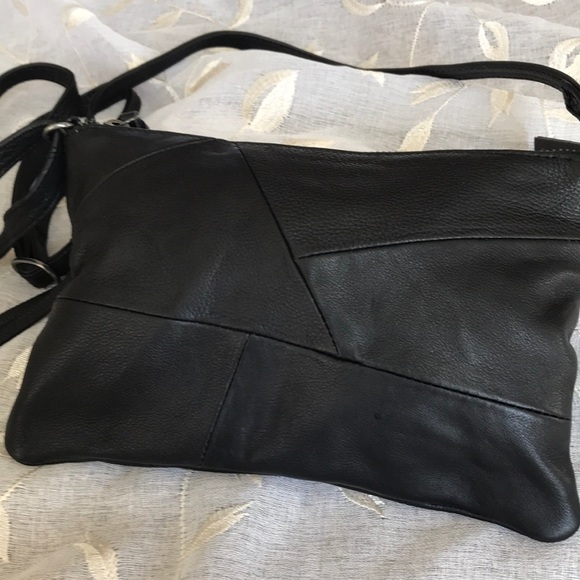 🎉Final Markdown🎉DAY & MOOD Leather Nya Crossbody - Picture 2 of 10